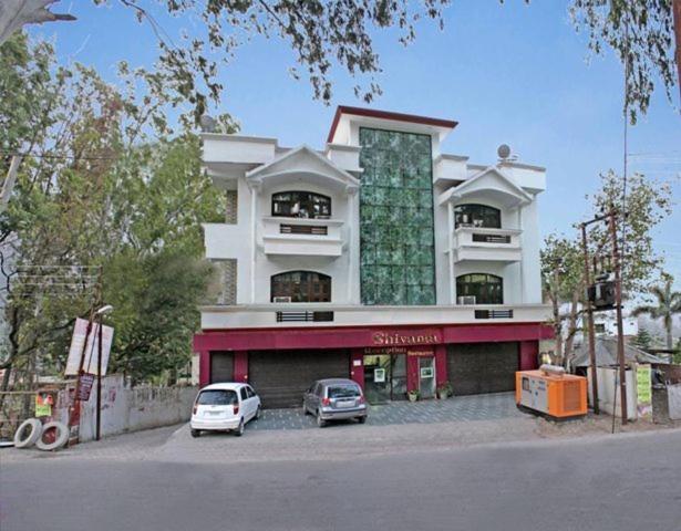 Отель Shivanta Residency Ришикеш Экстерьер фото