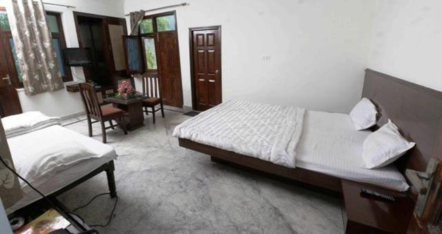 Отель Shivanta Residency Ришикеш Номер фото